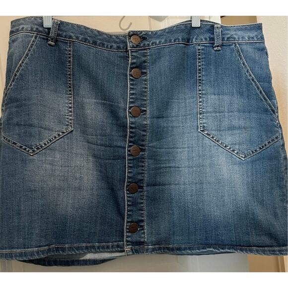 MERI SKYE Plus Sz 18 Denim Mini Skirt Button Front Pockets Stretch Med Wash - Picture 1 of 6